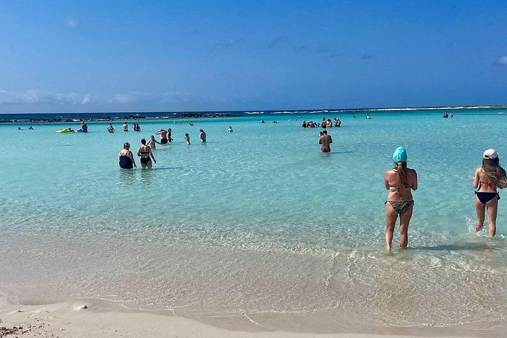 Jeep adventure exploring Aruba's Natural Pool, caves, and Baby Beach, photo 20 | wizardtrip