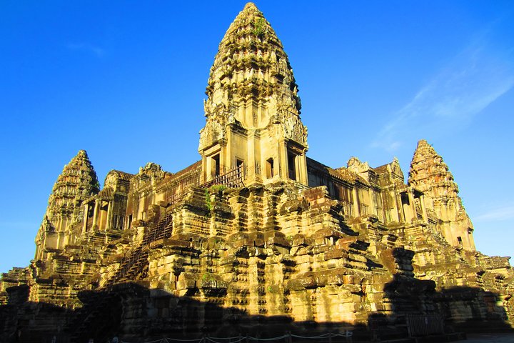 Explore templos antiguos como Angkor Wat y Ta Prohm en un tour privado de un día desde Siem Reap, Camboya, foto 11 | wizardtrip