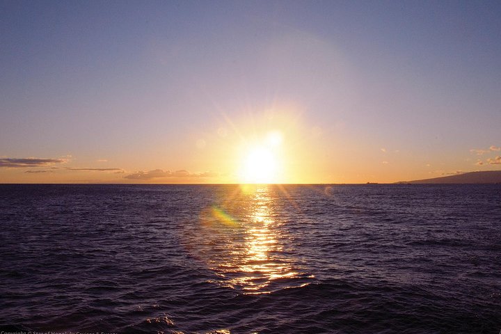 Crucero con cena al atardecer con espectáculo polinesio y buffet en Oahu, Hawái, foto 9 | wizardtrip