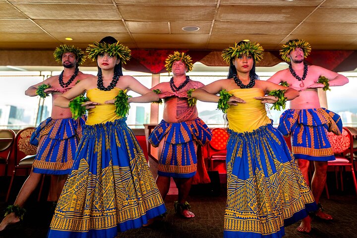 Crucero con cena al atardecer con espectáculo polinesio y buffet en Oahu, Hawái, foto 10 | wizardtrip