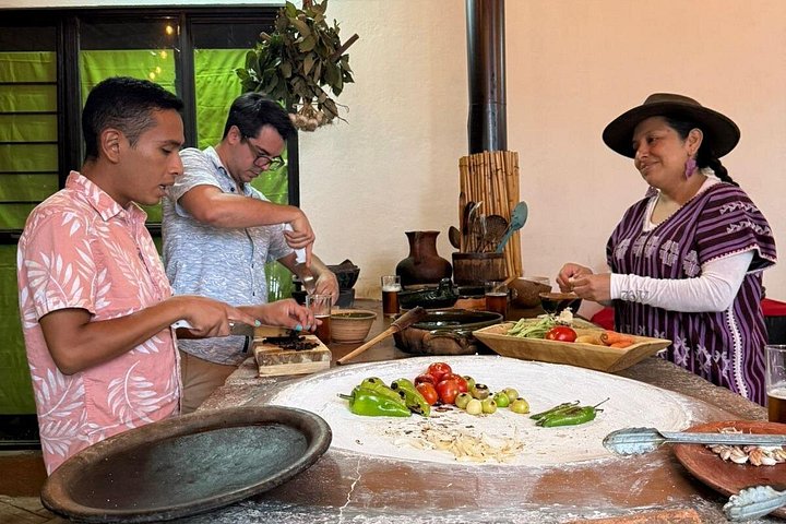 Leer traditionele Oaxacaanse kookkunst in een praktische les, bereid authentieke gerechten en geniet van een gezamenlijke maaltijd, foto 13 | wizardtrip