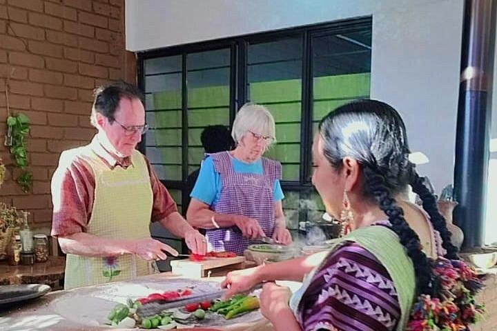 Leer traditionele Oaxacaanse kookkunst in een praktische les, bereid authentieke gerechten en geniet van een gezamenlijke maaltijd, foto 36 | wizardtrip