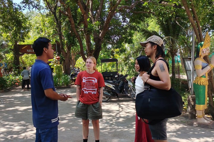 A comprehensive tour of Phnom Penh's historical sites, including temples, museums, and genocide memorials, photo 40 | wizardtrip