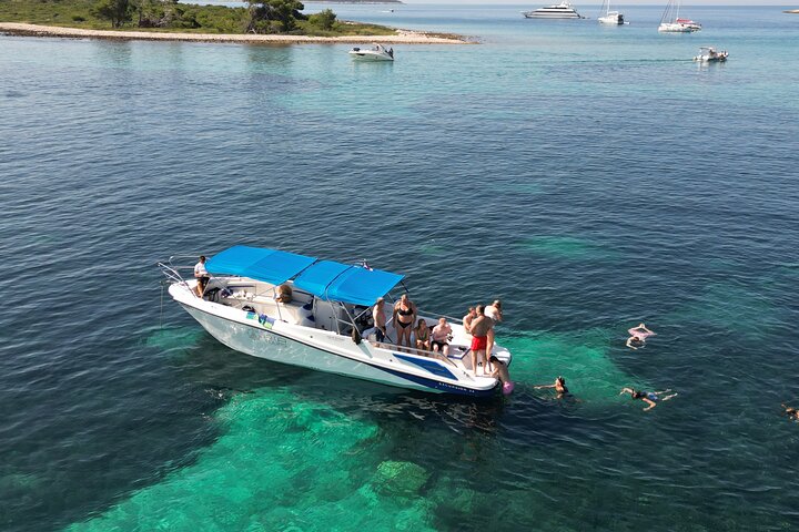 Excursion en bateau rapide vers le Blue Lagoon depuis Trogir, Croatie, avec baignade et exploration d'îles, photo 6 | wizardtrip