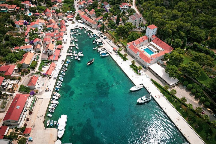 Excursion en bateau rapide vers le Blue Lagoon depuis Trogir, Croatie, avec baignade et exploration d'îles, photo 10 | wizardtrip