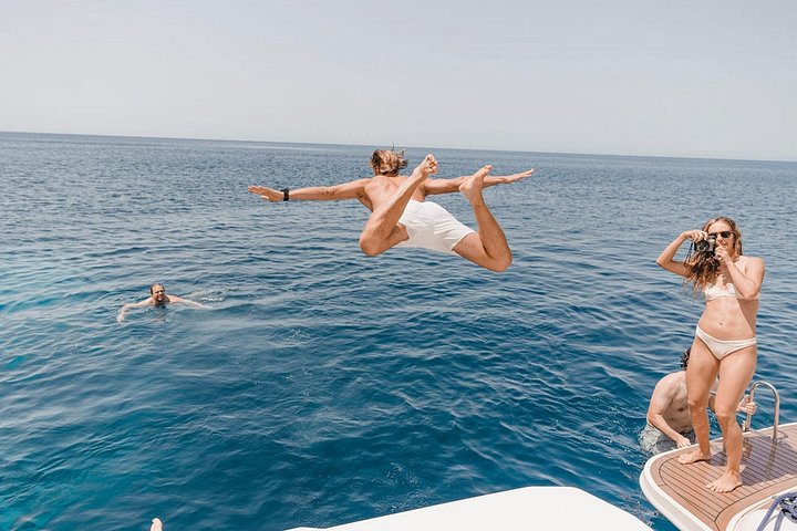 Excursion en bateau rapide vers le Blue Lagoon depuis Trogir, Croatie, avec baignade et exploration d'îles, photo 15 | wizardtrip