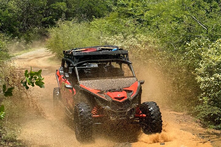 Vivez une aventure exaltante en UTV sur les sentiers panoramiques et le terrain accidenté de St. Thomas, photo 9 | wizardtrip