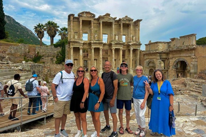 Explorez l'ancienne Éphèse, la Maison de la Vierge Marie et le Temple d'Artémis lors d'une visite guidée depuis Kusadasi, photo 23 | wizardtrip