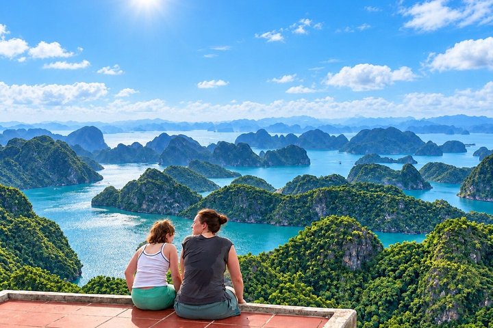 Crucero de 3 días explorando la Bahía de Ha Long, la Bahía de Lan Ha y la Isla de Cat Ba con kayak y senderismo, foto 26 | wizardtrip