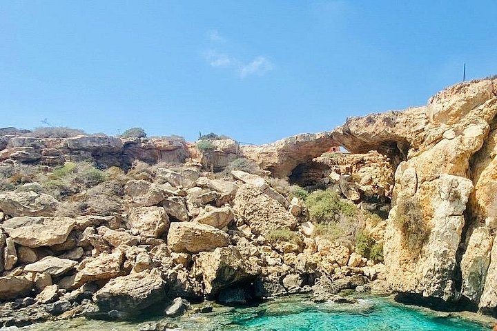 Croisière en yacht de luxe le long de la côte de Protaras, Chypre, avec arrêts baignade et toboggan, photo 17 | wizardtrip