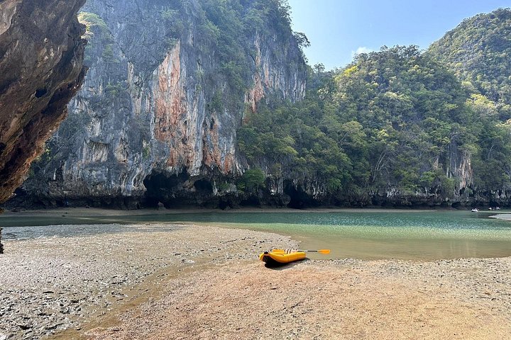 Aventura de caiaque marítimo na Baía de Phang Nga, Tailândia, explorando grutas e ilhas, foto 16 | wizardtrip