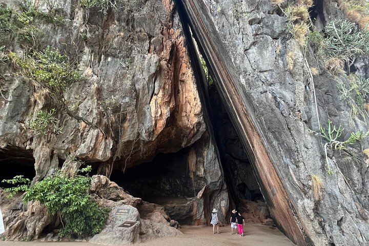 Aventura de caiaque marítimo na Baía de Phang Nga, Tailândia, explorando grutas e ilhas, foto 19 | wizardtrip