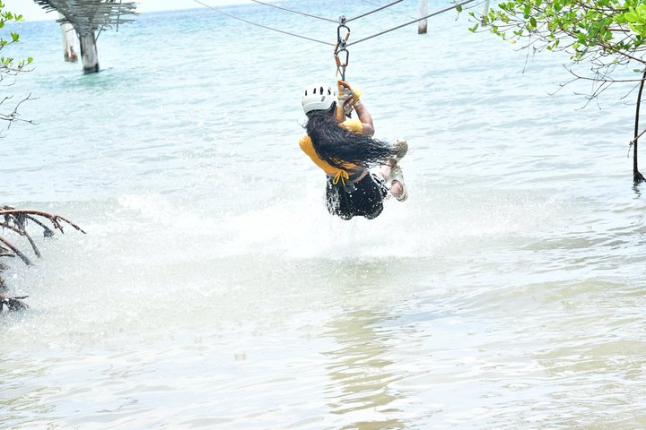 Alt-adgang eventyrparkpas i Montego Bay, Jamaica, med ATV, ziplining, ridning og katamaranture, foto 10 | wizardtrip
