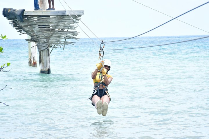 Alt-adgang eventyrparkpas i Montego Bay, Jamaica, med ATV, ziplining, ridning og katamaranture, foto 11 | wizardtrip