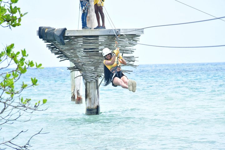 Alt-adgang eventyrparkpas i Montego Bay, Jamaica, med ATV, ziplining, ridning og katamaranture, foto 12 | wizardtrip
