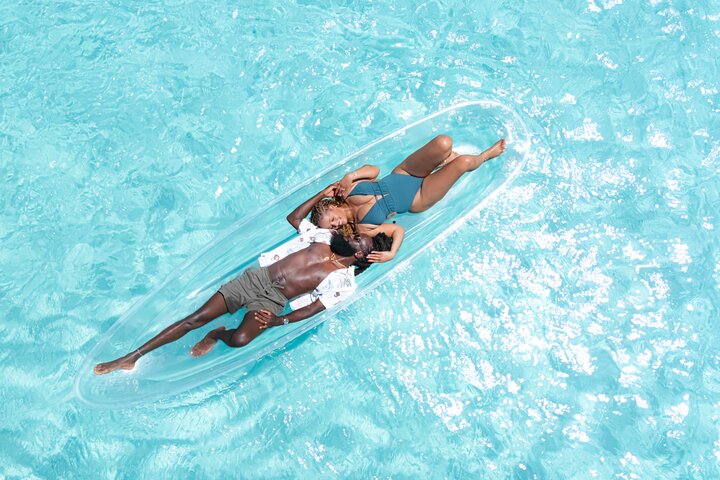 Sessão fotográfica em caiaque transparente em Curaçao com cocktails e filmagem com drone, foto 7 | wizardtrip