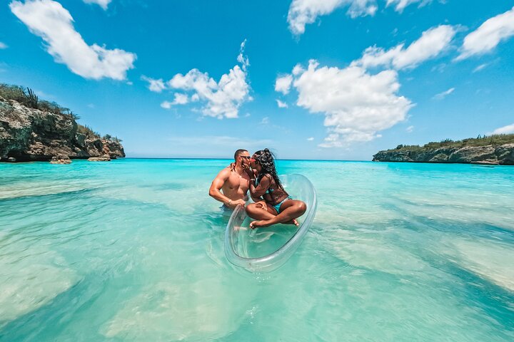 Sessão fotográfica em caiaque transparente em Curaçao com cocktails e filmagem com drone, foto 18 | wizardtrip