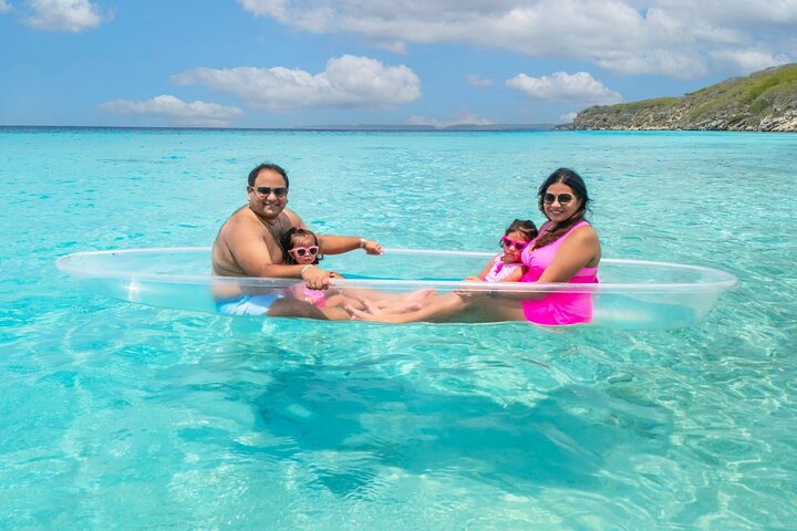 Sessão fotográfica em caiaque transparente em Curaçao com cocktails e filmagem com drone, foto 21 | wizardtrip