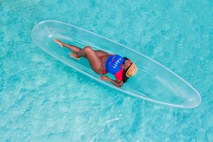 Sessão fotográfica em caiaque transparente em Curaçao com cocktails e filmagem com drone, foto 31 | wizardtrip