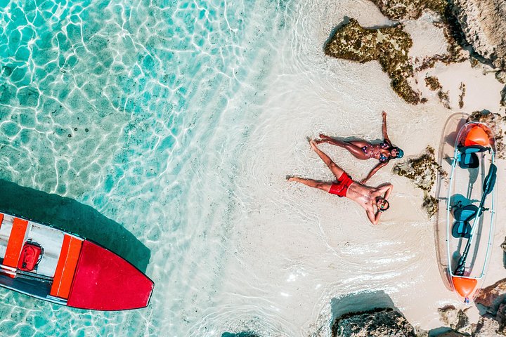 Sessão fotográfica em caiaque transparente em Curaçao com cocktails e filmagem com drone, foto 32 | wizardtrip