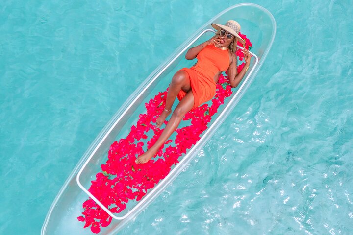 Sessão fotográfica em caiaque transparente em Curaçao com cocktails e filmagem com drone, foto 33 | wizardtrip