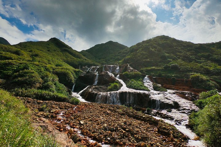Privat heldagstur som utforsker Yehliu Geopark, Jiufen Old Street og Shifen-fossen fra Taipei, foto 14 | wizardtrip