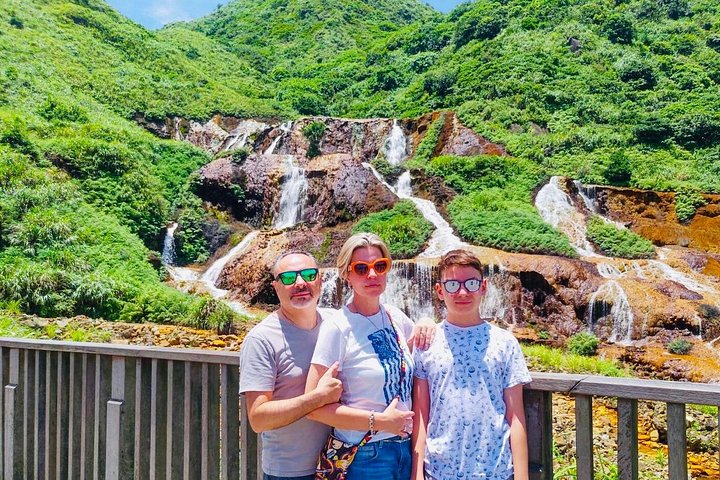 Privat heldagstur som utforsker Yehliu Geopark, Jiufen Old Street og Shifen-fossen fra Taipei, foto 15 | wizardtrip