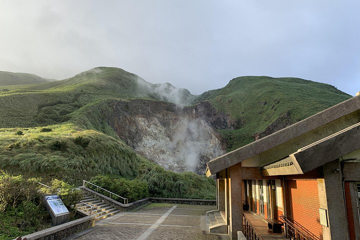 Privat heldagstur som utforsker Yehliu Geopark, Jiufen Old Street og Shifen-fossen fra Taipei, foto 18 | wizardtrip