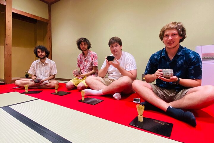 Expérience authentique de cérémonie du thé japonaise à Osaka, avec matcha et douceurs, photo 31 | wizardtrip