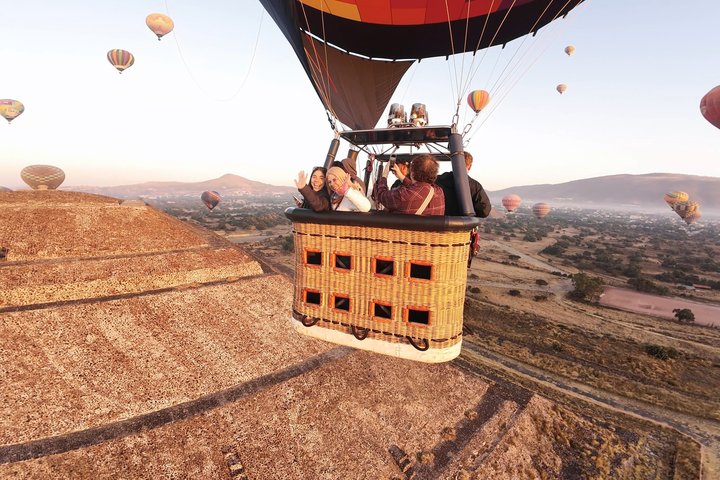 Ballongferd over de eldgamle pyramidene i Teotihuacan, Mexico, med frokost inkludert, foto 9 | wizardtrip