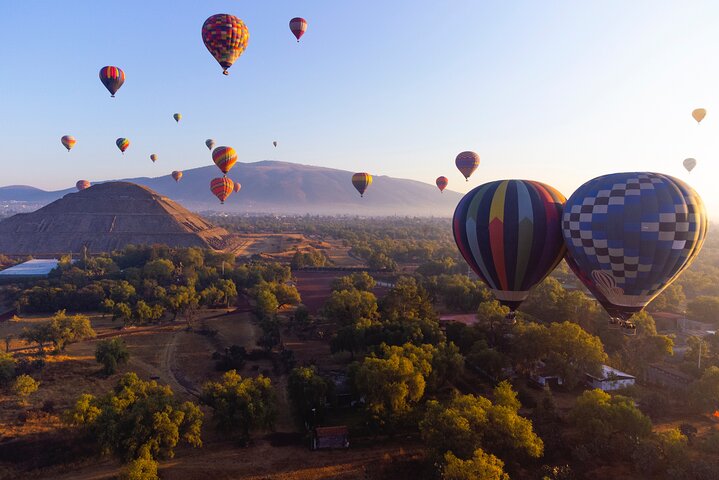 Ballongferd over de eldgamle pyramidene i Teotihuacan, Mexico, med frokost inkludert, foto 25 | wizardtrip