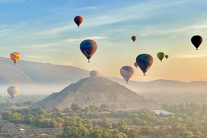 Ballongferd over de eldgamle pyramidene i Teotihuacan, Mexico, med frokost inkludert, foto 26 | wizardtrip