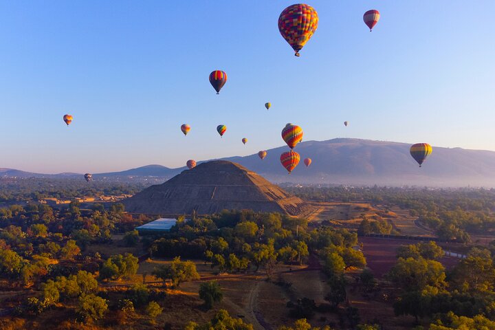 Ballongferd over de eldgamle pyramidene i Teotihuacan, Mexico, med frokost inkludert, foto 27 | wizardtrip