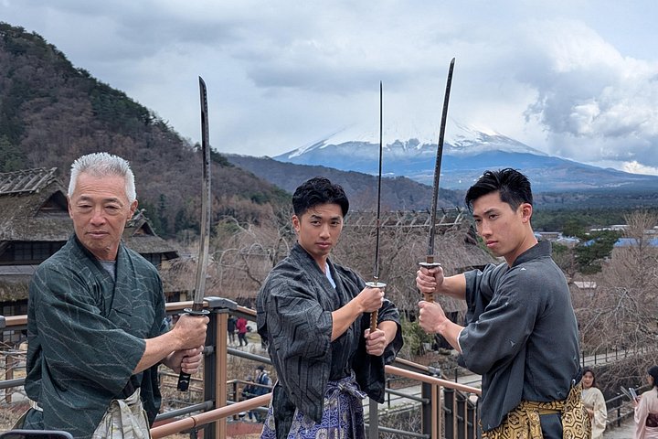 Tour privato in auto sul Monte Fuji, che mostra viste iconiche, laghi e siti culturali in Giappone, foto 7 | wizardtrip
