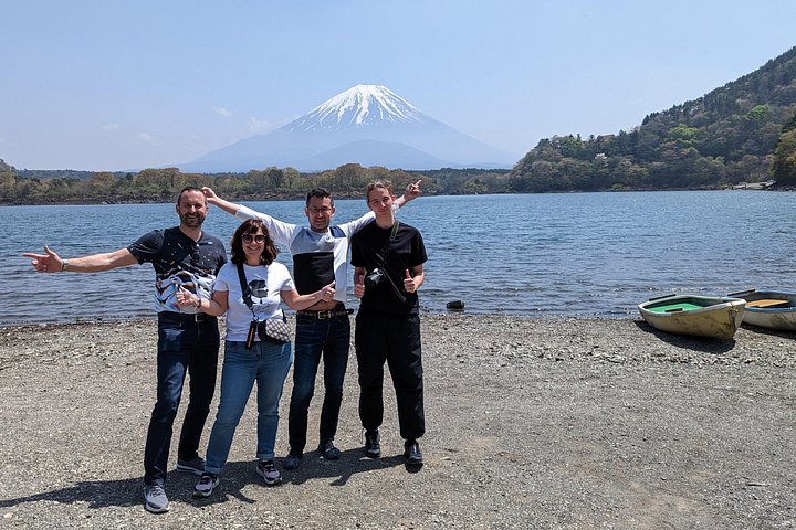 Tour privato in auto sul Monte Fuji, che mostra viste iconiche, laghi e siti culturali in Giappone, foto 20 | wizardtrip