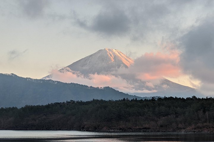 Tour privato in auto sul Monte Fuji, che mostra viste iconiche, laghi e siti culturali in Giappone, foto 34 | wizardtrip