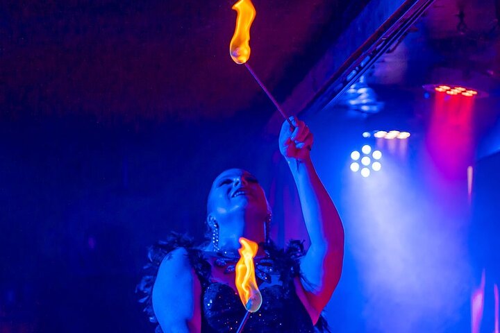 Comedy Drag Dinner Show på Lanzarote med live-optrædener, kostumer og middag, foto 9 | wizardtrip