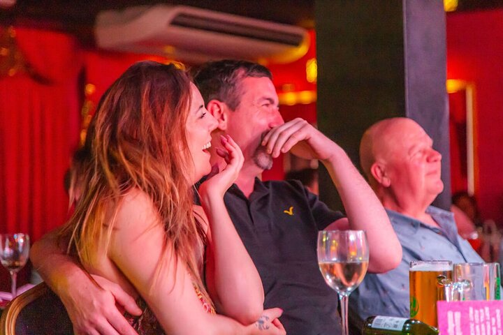 Comedy Drag Dinner Show på Lanzarote med live-optrædener, kostumer og middag, foto 11 | wizardtrip
