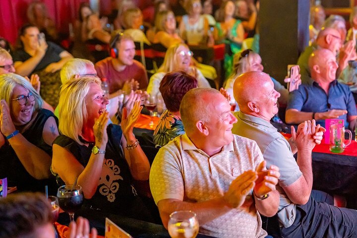 Comedy Drag Dinner Show på Lanzarote med live-optrædener, kostumer og middag, foto 16 | wizardtrip