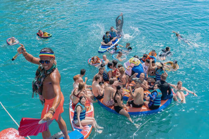 Coral Reef Snorkeling and Floating Bar Party from Nha Trang | wizardtrip