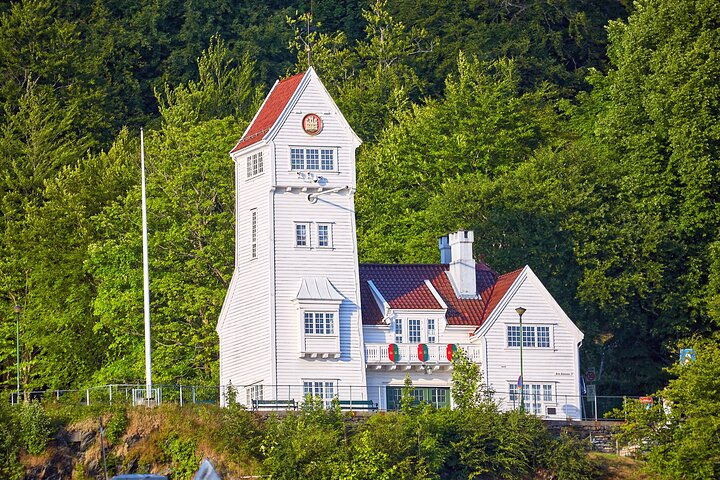 Wandel- en boottocht door de historische haven en de schilderachtige kustlijn van Bergen, foto 8 | wizardtrip