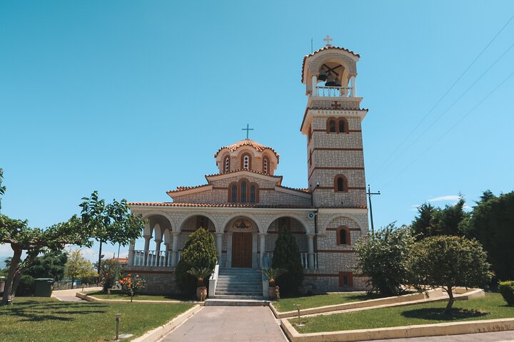 Explora la antigua Corinto, Grecia, siguiendo los pasos del Apóstol Pablo a través de ruinas históricas y sitios religiosos significativos, foto 6 | wizardtrip
