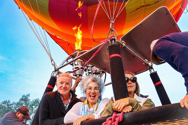 Voo de balão sobre as pirâmides de Teotihuacan com café da manhã em caverna e tour cultural da Cidade do México, foto 13 | wizardtrip