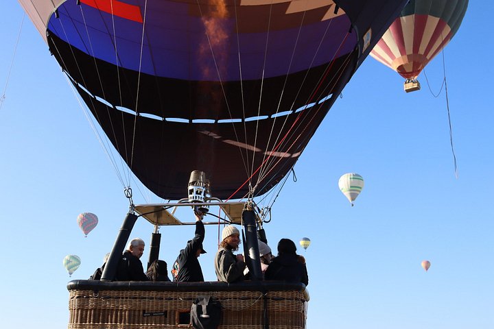 Voo de balão sobre as pirâmides de Teotihuacan com café da manhã em caverna e tour cultural da Cidade do México, foto 32 | wizardtrip