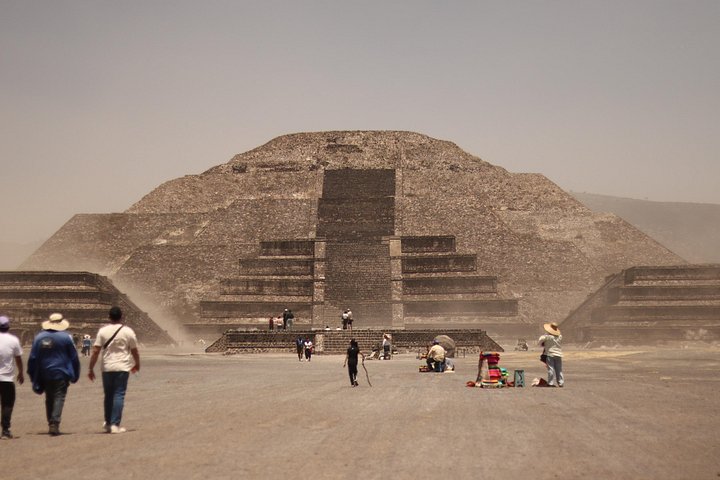 Utforska Teotihuacáns antika pyramider i Mexiko med en guidad tur från Mexico City, foto 9 | wizardtrip
