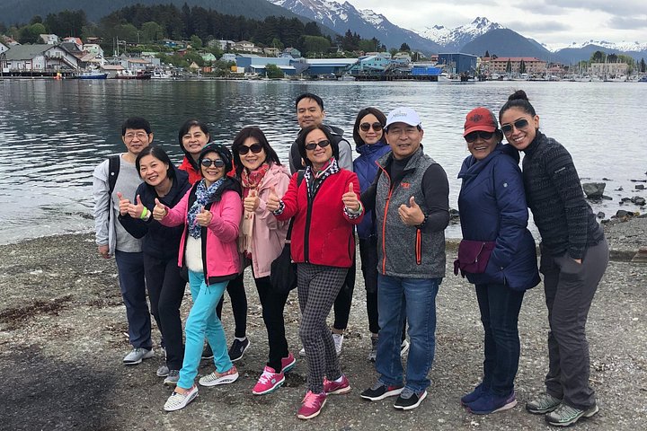 Tour en grupo reducido de los puntos destacados de Sitka, incluyendo osos, rapaces y tótems, foto 37 | wizardtrip