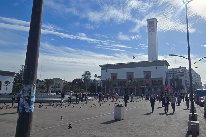 Guided tour exploring Casablanca's landmarks, markets, and beaches, photo 11 | wizardtrip