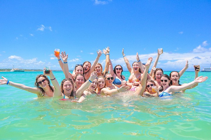 Crucero en barco solo para adultos con barra libre y snorkel en Punta Cana, foto 16 | wizardtrip