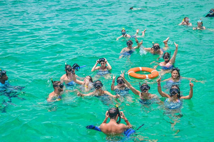 Crucero en barco solo para adultos con barra libre y snorkel en Punta Cana, foto 24 | wizardtrip