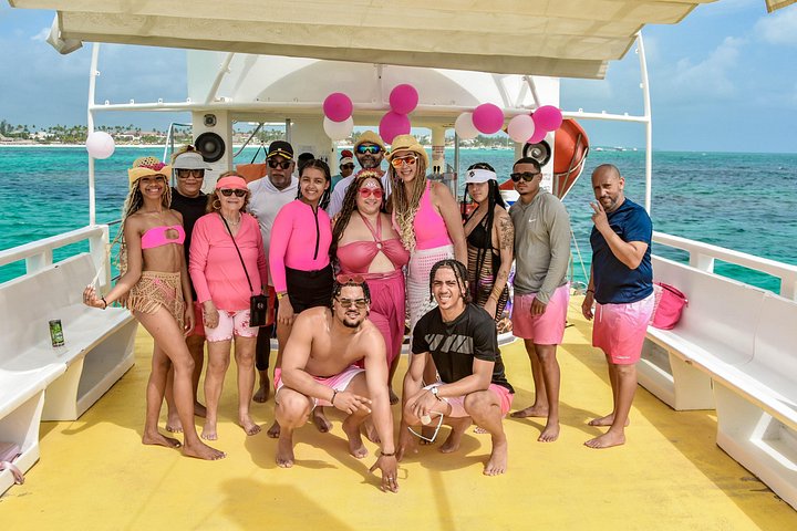 Crucero en barco solo para adultos con barra libre y snorkel en Punta Cana, foto 39 | wizardtrip